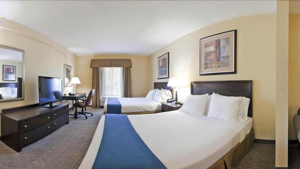 Holiday Inn Express Hotel & Suites Clearwater Us 19 North By Ihg Exteriör bild