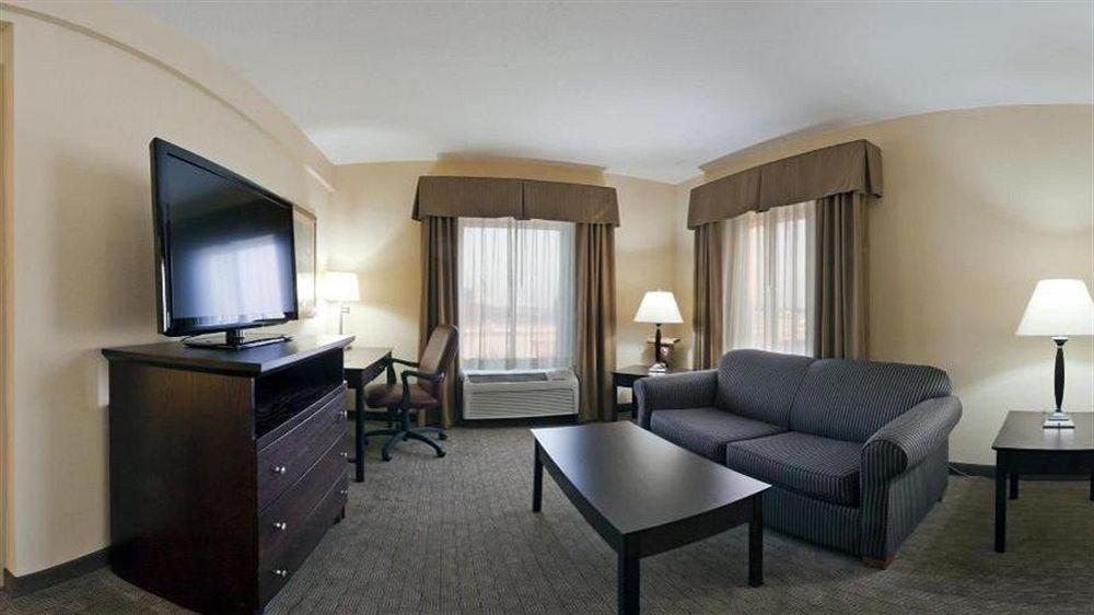 Holiday Inn Express Hotel & Suites Clearwater Us 19 North By Ihg Exteriör bild