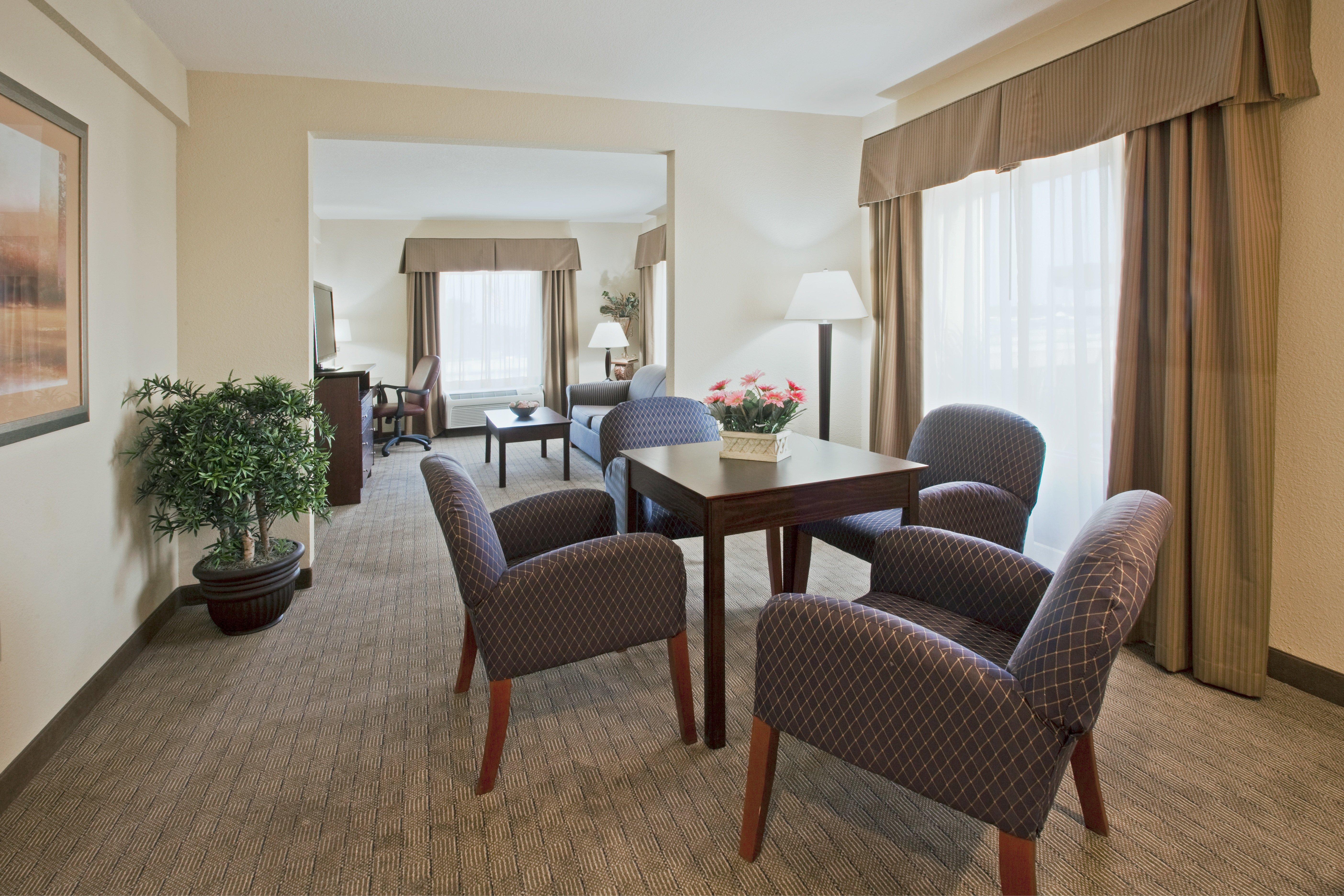 Holiday Inn Express Hotel & Suites Clearwater Us 19 North By Ihg Exteriör bild