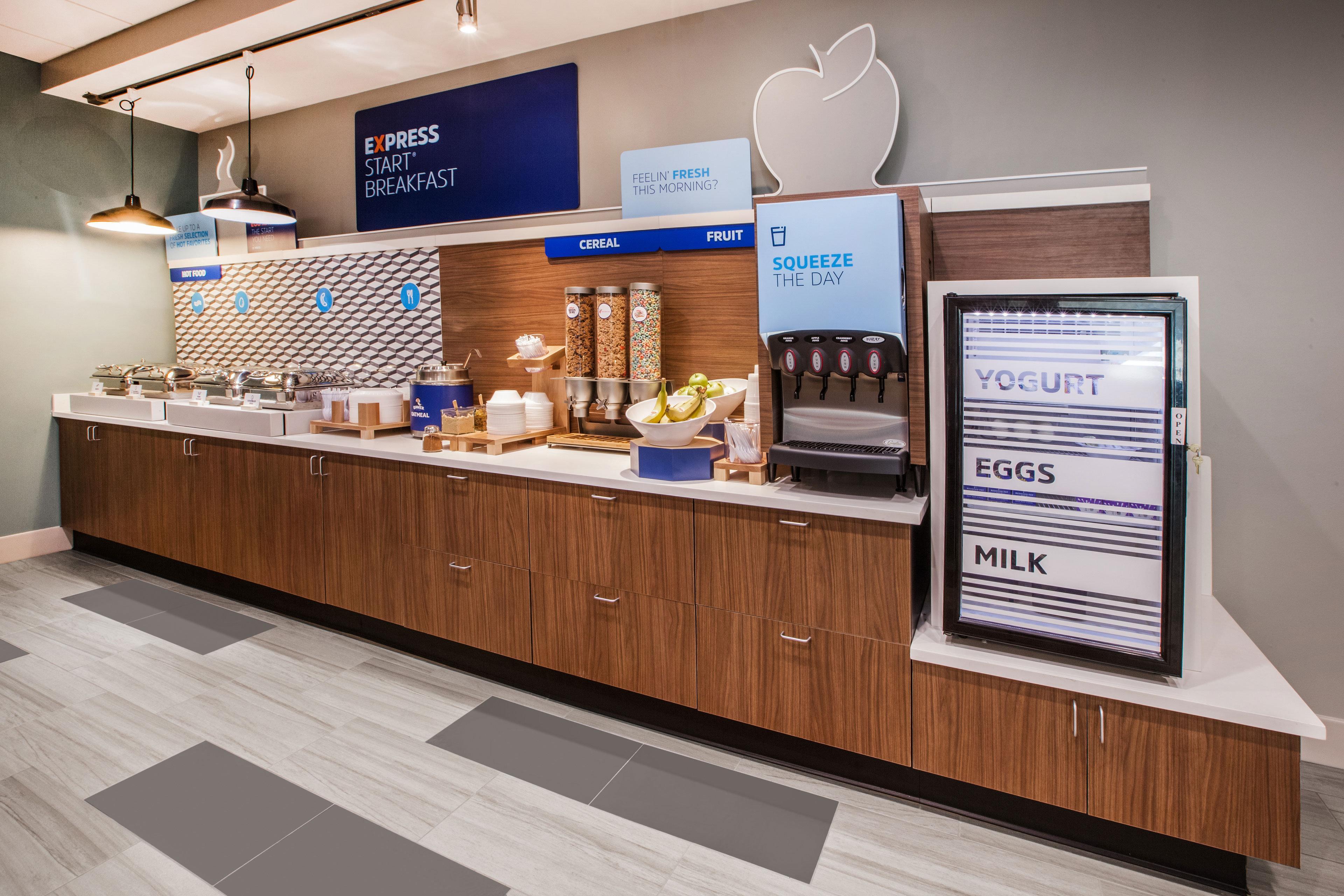 Holiday Inn Express Hotel & Suites Clearwater Us 19 North By Ihg Exteriör bild