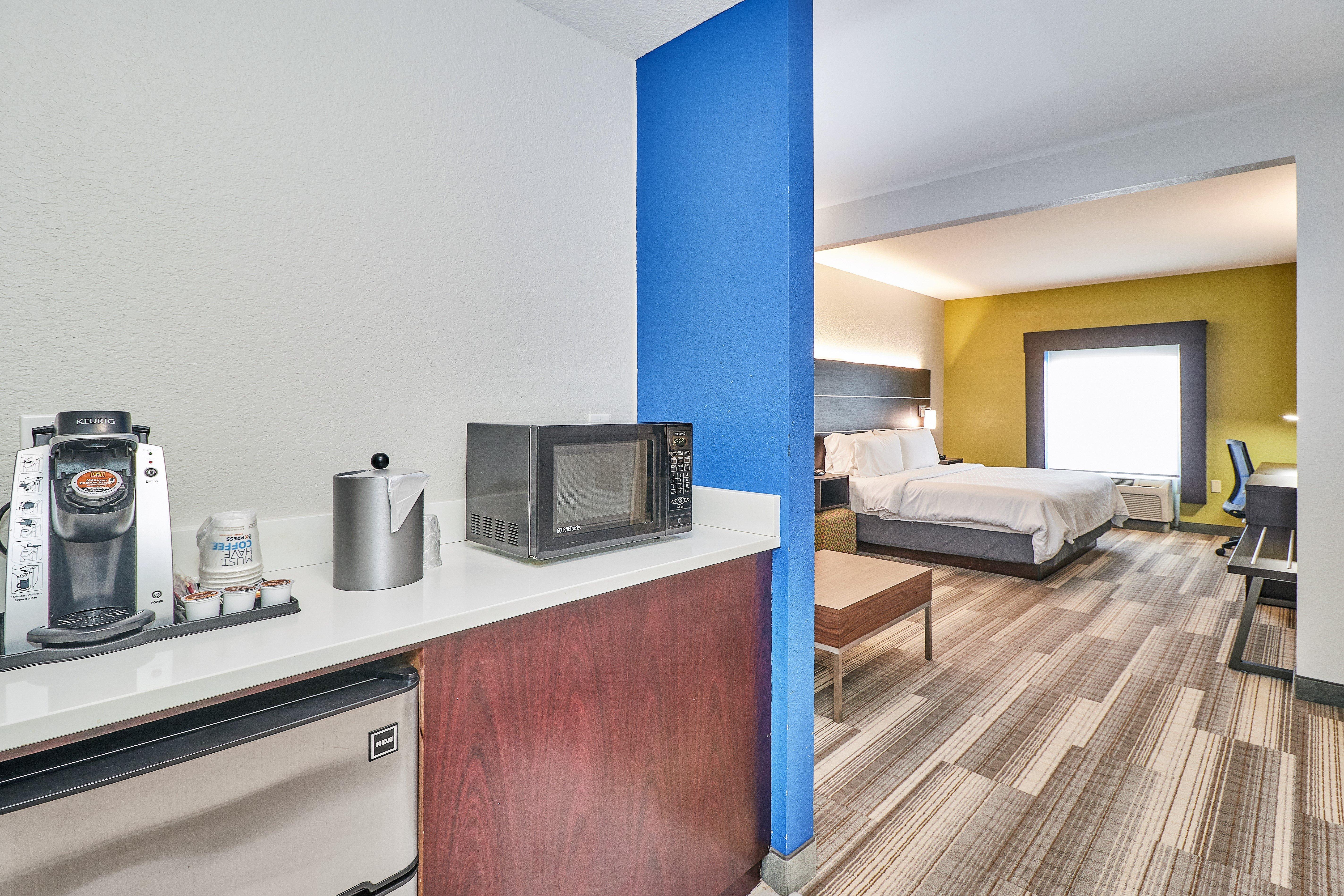 Holiday Inn Express Hotel & Suites Clearwater Us 19 North By Ihg Exteriör bild