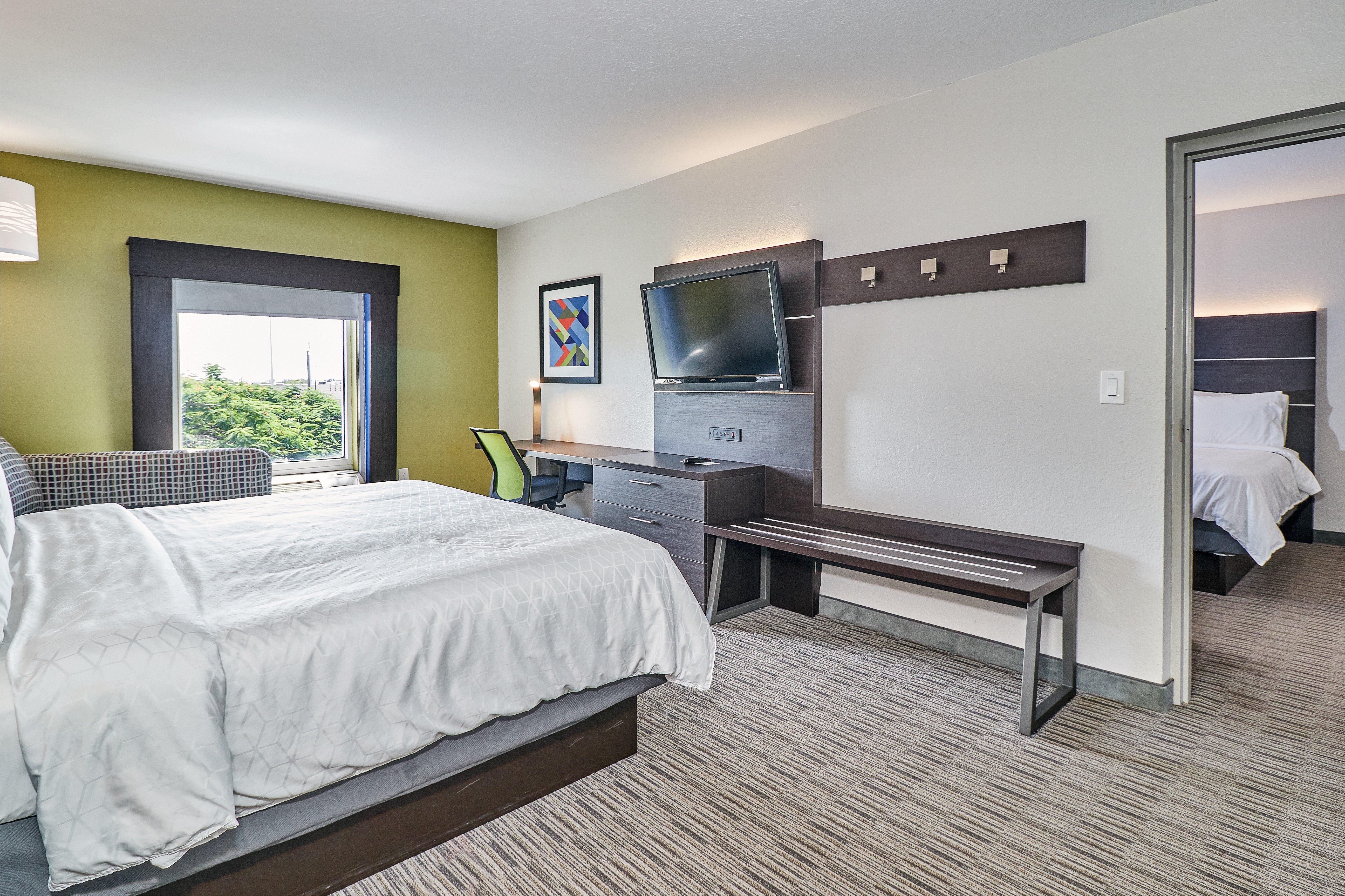 Holiday Inn Express Hotel & Suites Clearwater Us 19 North By Ihg Exteriör bild