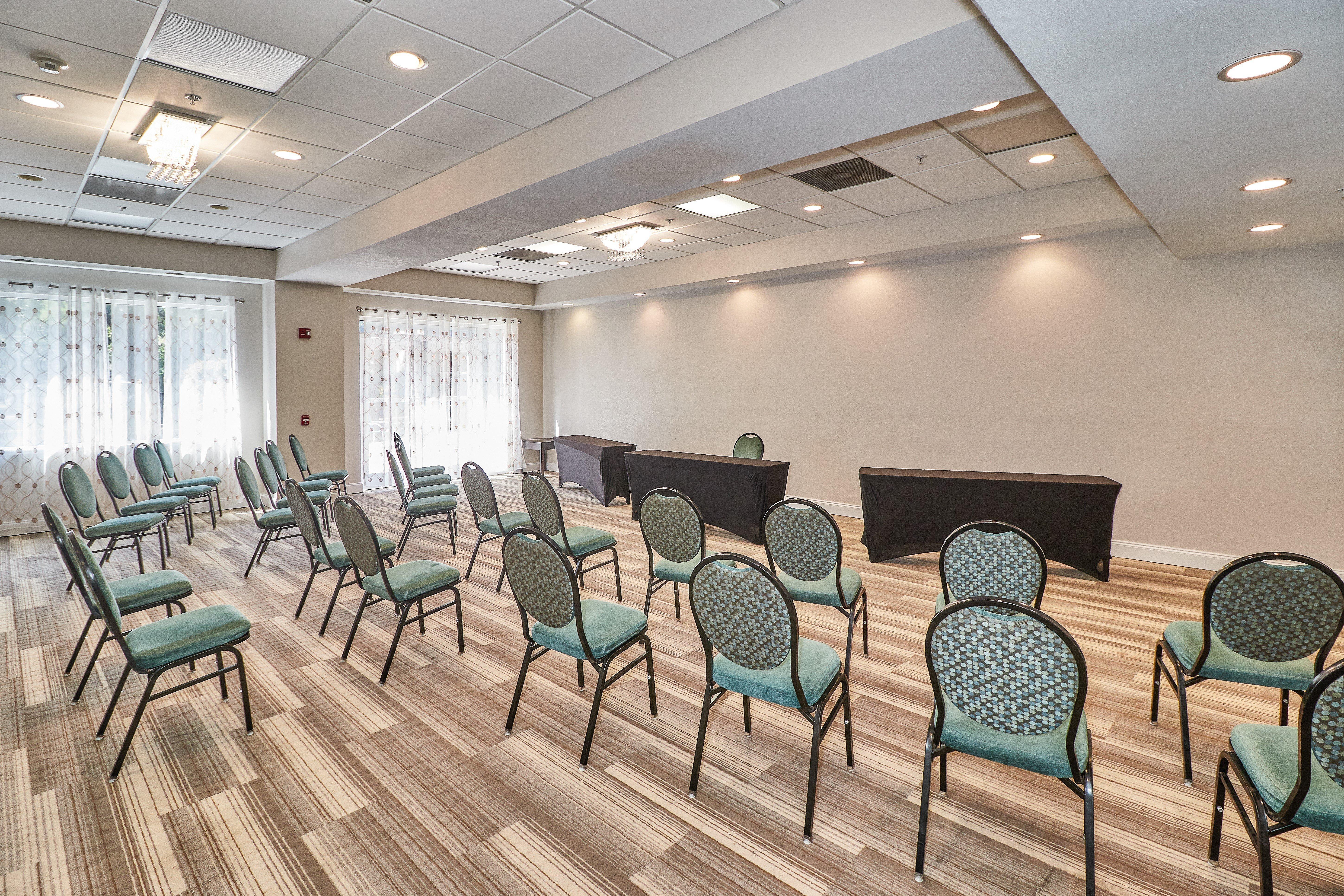 Holiday Inn Express Hotel & Suites Clearwater Us 19 North By Ihg Exteriör bild