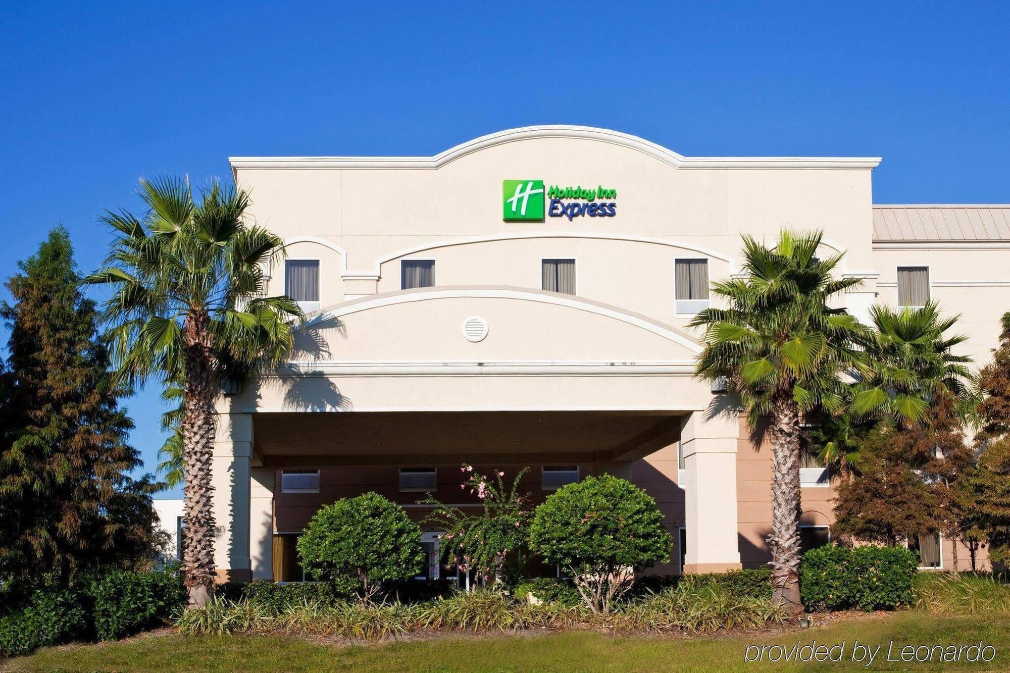 Holiday Inn Express Hotel & Suites Clearwater Us 19 North By Ihg Exteriör bild